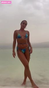 Sommer Ray N152