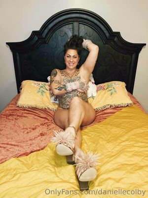 danielle-colby photo #1 photo n 1