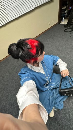 Billie Eilish - Thumb