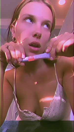 Millie Bobby Brown N61