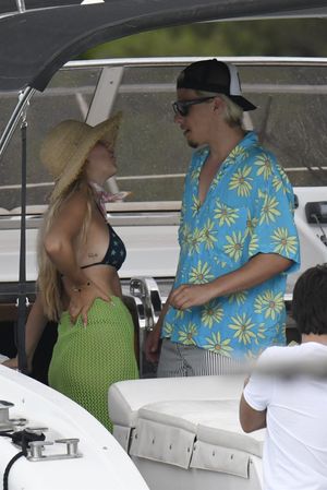 millie-bobby-brown-1 photo #176 photo n 176