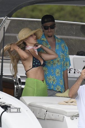 millie-bobby-brown-1 photo #169 photo n 169
