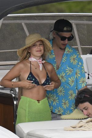millie-bobby-brown-1 photo #149 photo n 149