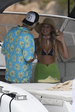 millie-bobby-brown-1 photo #153 photo n 153