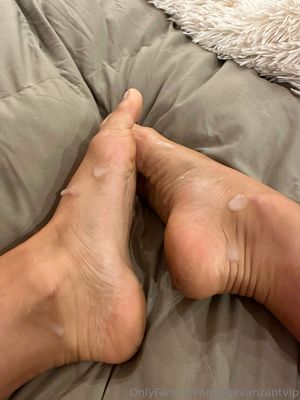Paige Vanzant - Thumb