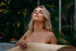 Paige Vanzant - Thumb