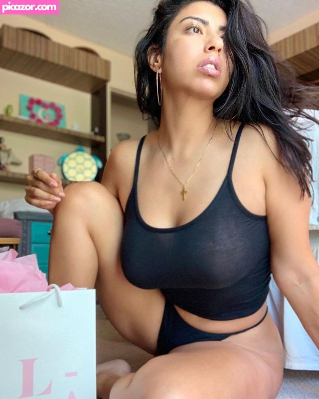 Gia Fey N2