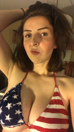 Megan Bitchell - Thumb