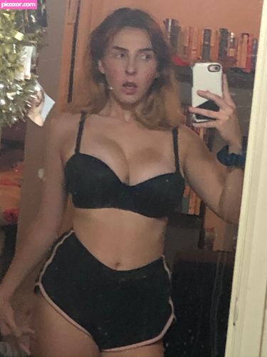 Megan Bitchell - Image