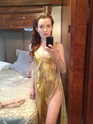 emily-browning-1 photo #30 photo n 30