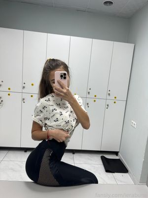 Valeria Lerochka - Thumb