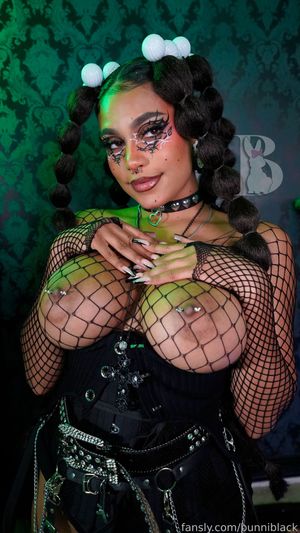 bunni-black photo #350 photo n 350
