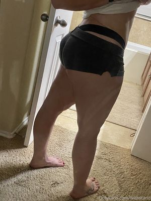 Cayleigh Couch N19