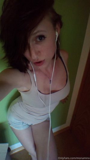 mona-minx-1 photo #1438 photo n 1438