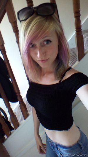 mona-minx-1 photo #1422 photo n 1422