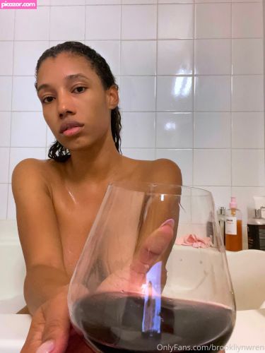 Brookliyn Wren  - Image