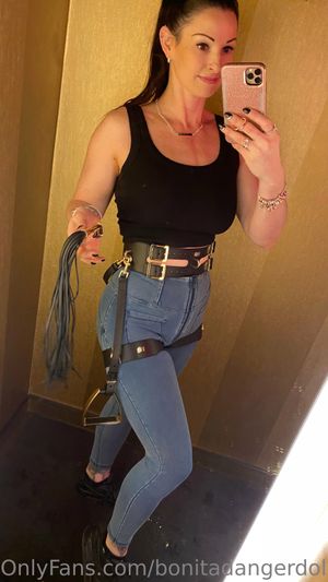 bonitadangerdoll  - Thumb