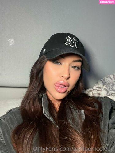 ashleenicoleee - Image