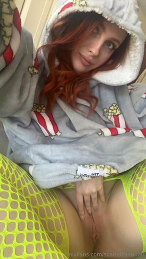 Scarlettandnoir  - Thumb