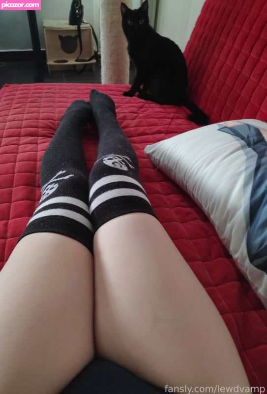 Lewdvamp N268