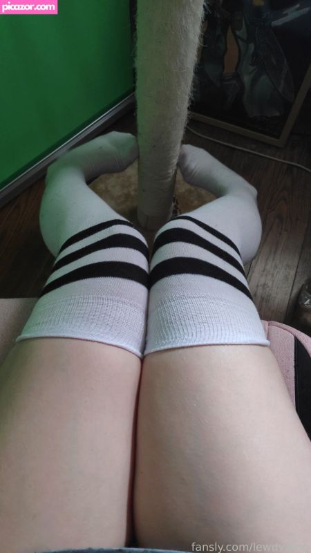 Lewdvamp N228