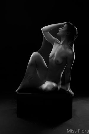 miss-flora-femdom-1 photo #268 photo n 268