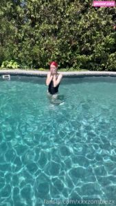 xxxzombiezx video #905 photo n 905