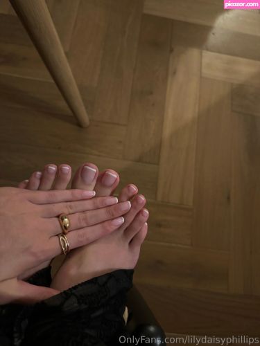 lilydaisyphillips - Image
