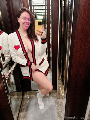  Meg Turney - Thumb