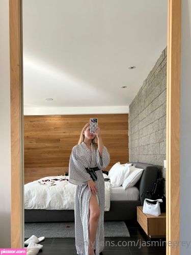 Jasmine Grey - Image