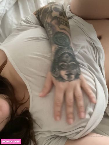 Mia woods - Image