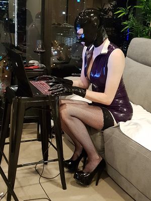 LatexRapture - Thumb