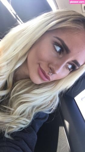 Naomi Woods  - Image