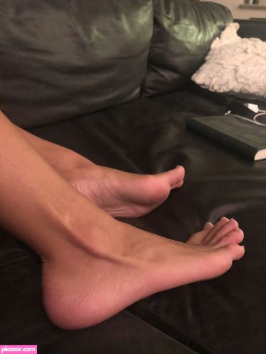 Naomi Woods  - Image