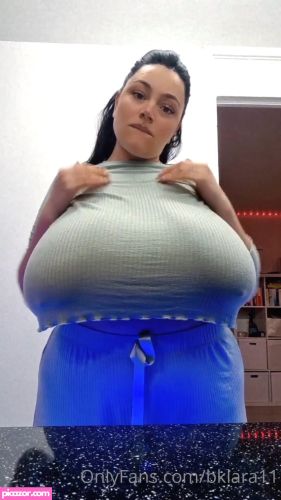 Busty Klara - Image