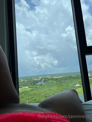 jasmineskii - Thumb