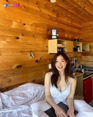 Sarah Hwang N1