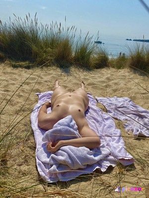 nakedcountrygirl - Thumb