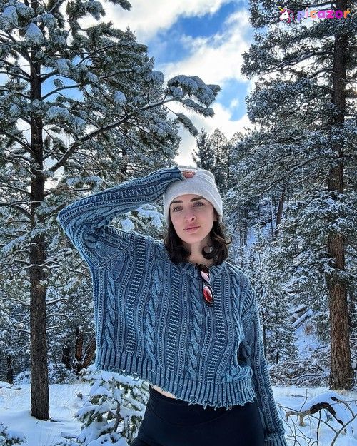 Lauren Urasek - Image