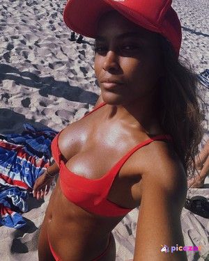 Ciara Miller N2