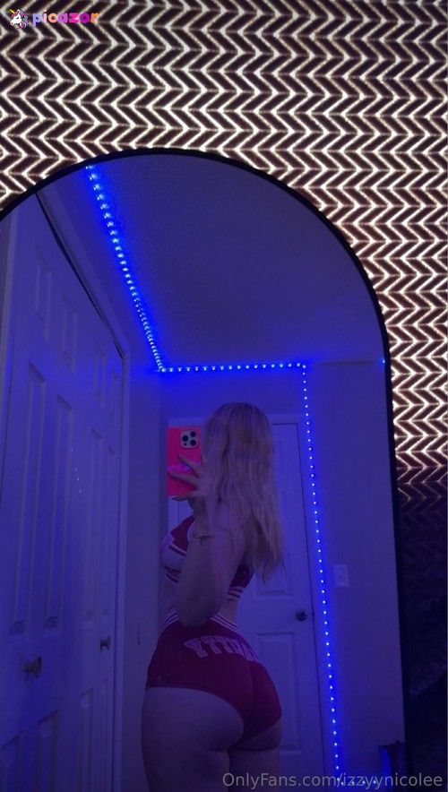 Izzy Nicole - Image
