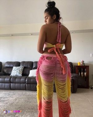 Kaimana Oliveira - Thumb