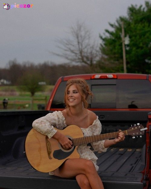 Samantha Vicha - Image