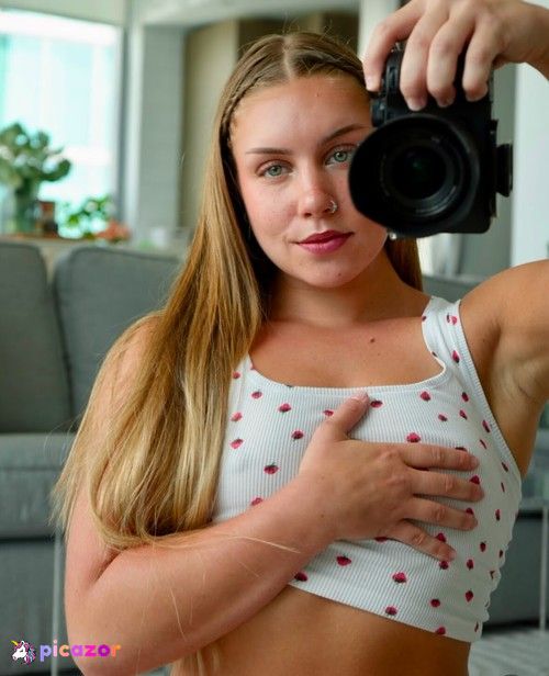 Emily Mangler - Image