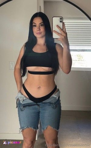 zoeemonroe - Thumb