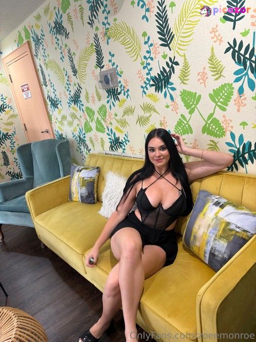 zoeemonroe - Image
