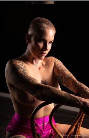 Bec Rawlings - Thumb