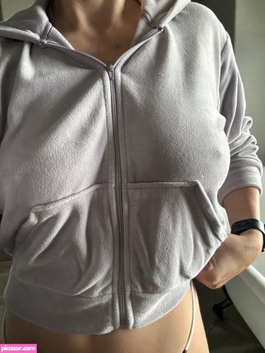 Christina Khalil - Image
