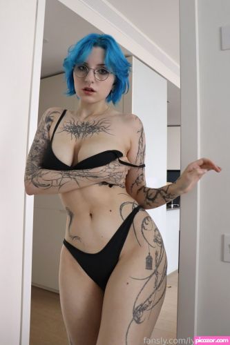 Lyra Crow - Image