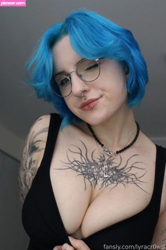 Lyra Crow - Image